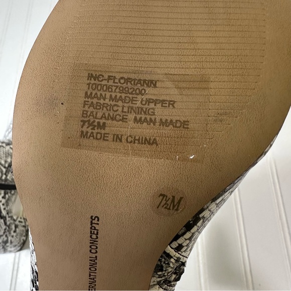 INC International Concepts snakeskin ankle boots women’s 7.5 NWOT - Picture 7 of 8